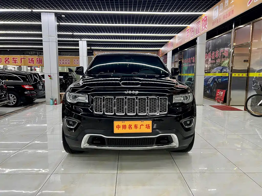 Jeep Grand Cherokee 2017 — фото 2