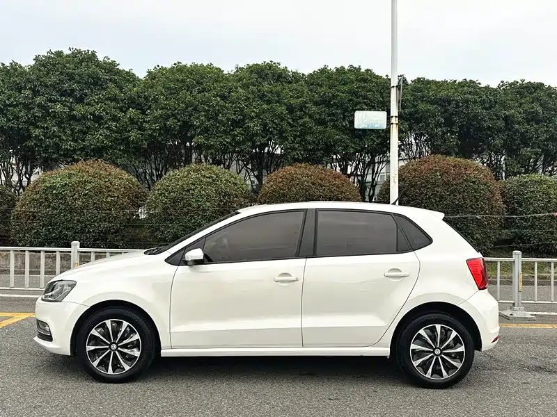 Volkswagen Polo 2014