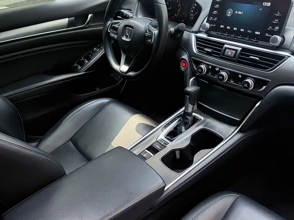 Honda Accord 2020 — фото 9