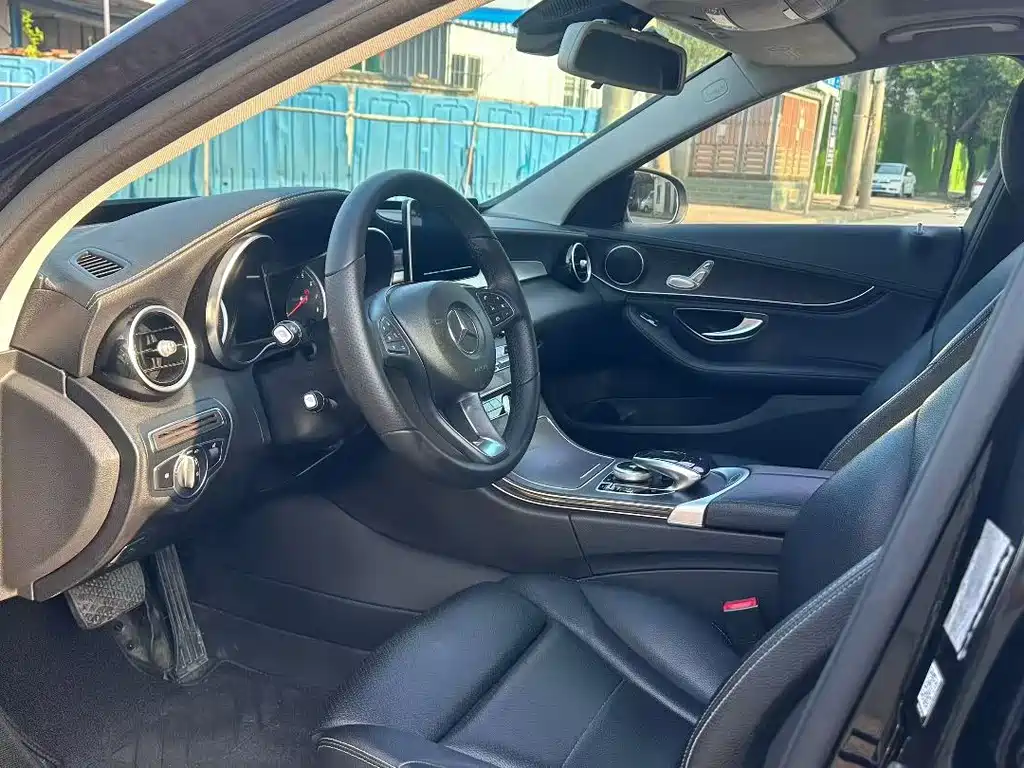 Mercedes-Benz C-Class 2018