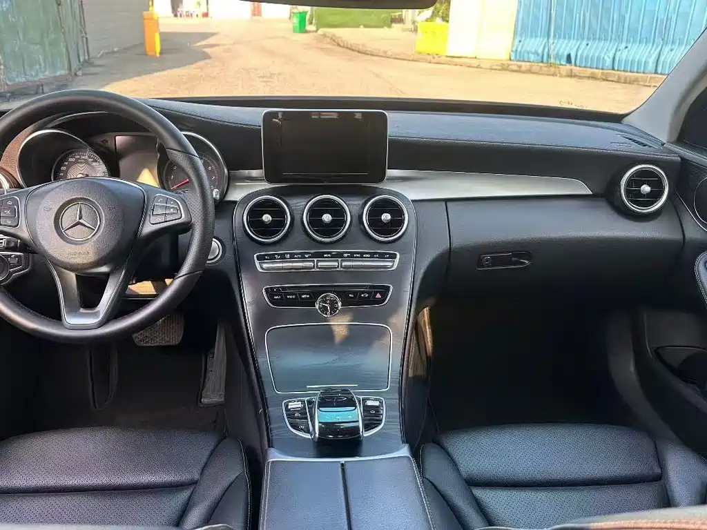 Mercedes-Benz C-Class 2018