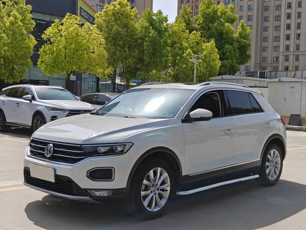 Volkswagen T-Roc 2020 — фото 1