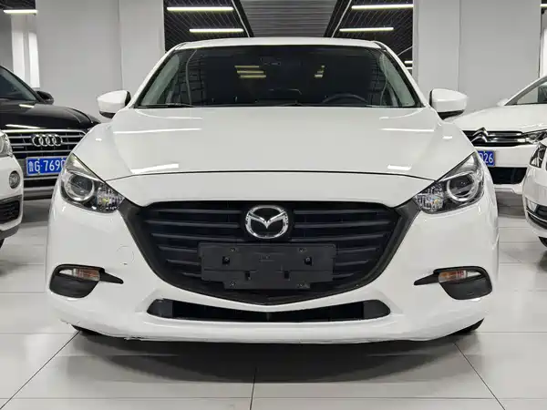 Mazda 3 Axela 2018