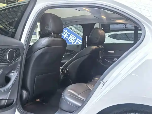 Mercedes-Benz C-Class 2019