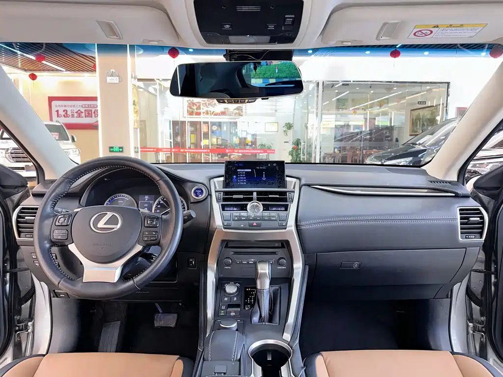 Lexus NX 2015 — фото 14