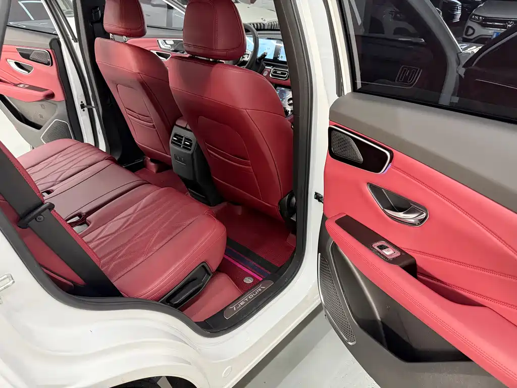 Jetour X70 PLUS 2025 — фото 19