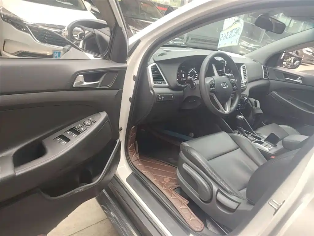 Hyundai Tucson 2016 — фото 16