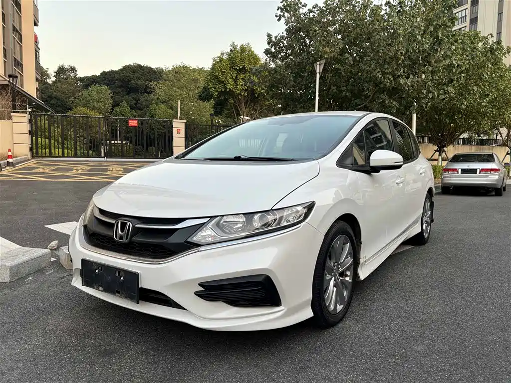 Honda Jade 2018 — фото 1