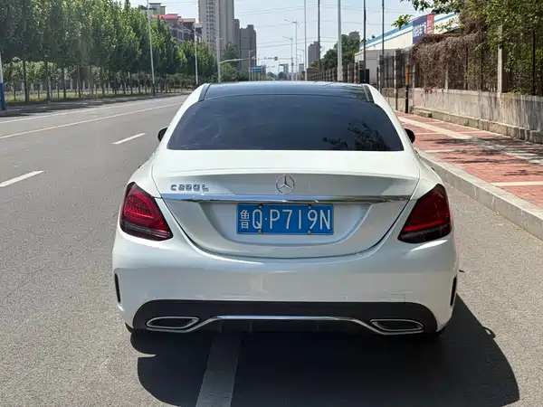 Mercedes-Benz C-Class 2021