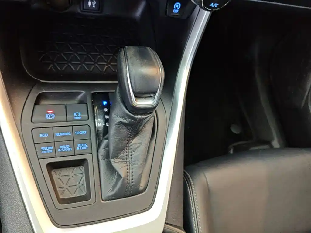Toyota Wildlander 2021 — фото 14
