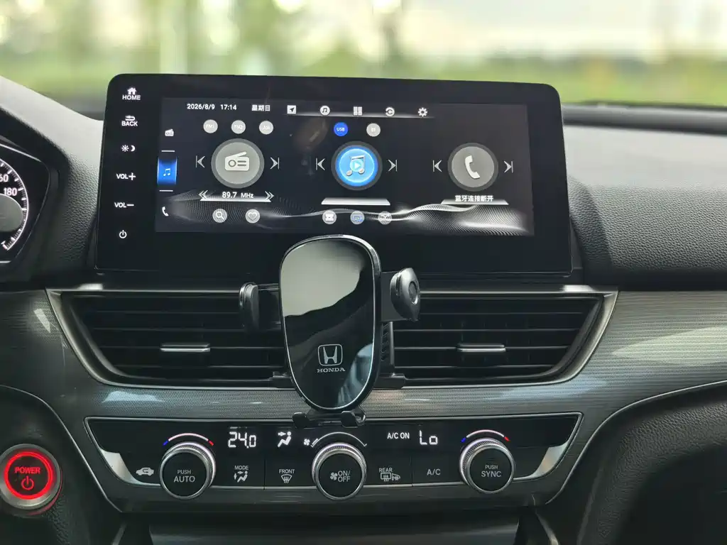 Honda Accord 2023 — фото 10