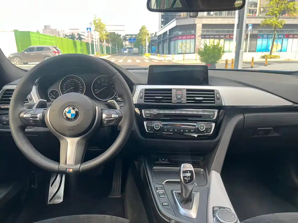 BMW 3 Series 2017