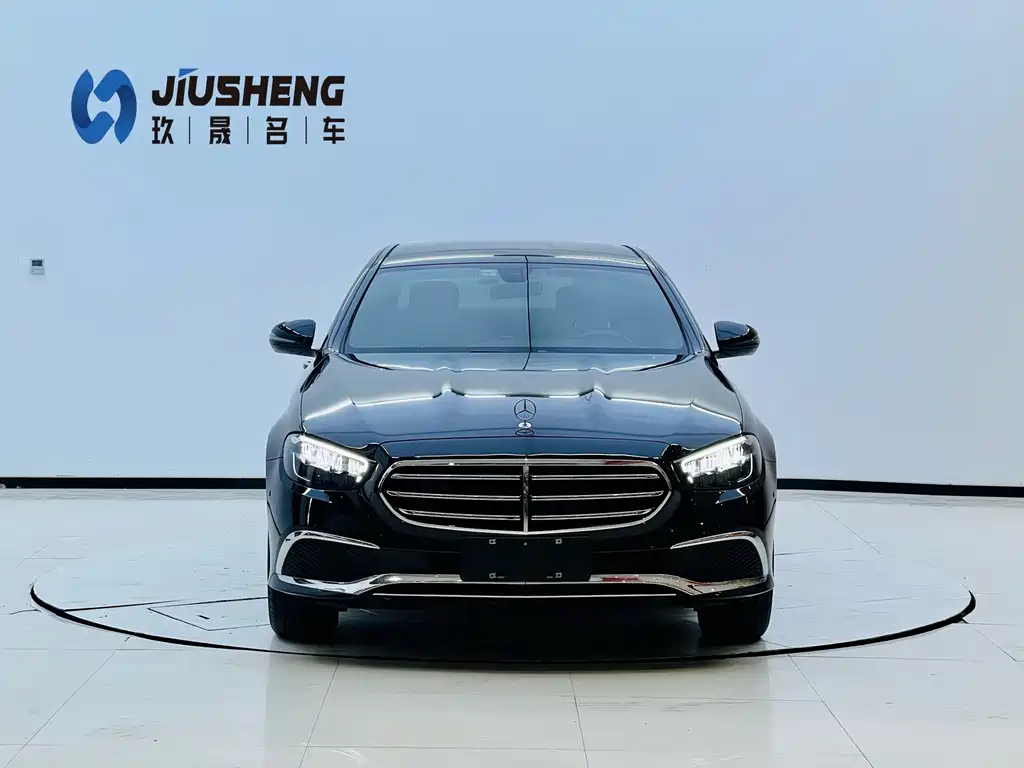 Mercedes-Benz E-Class 2022