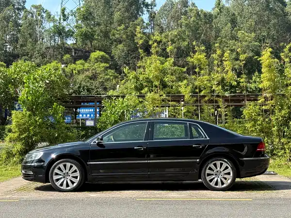 Volkswagen Phaeton 2010