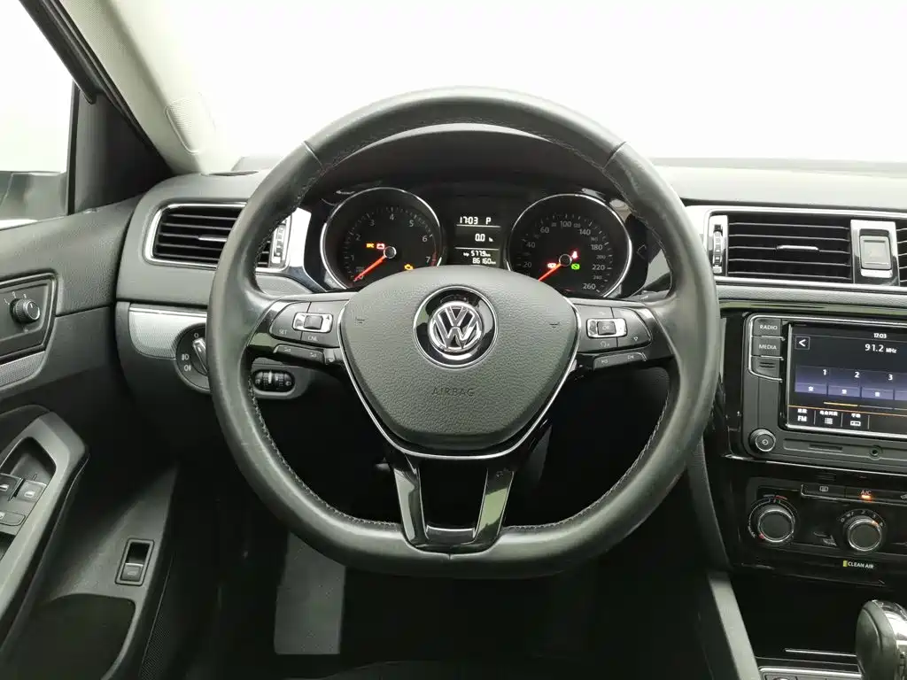 Volkswagen Sagitar 2018 — фото 11