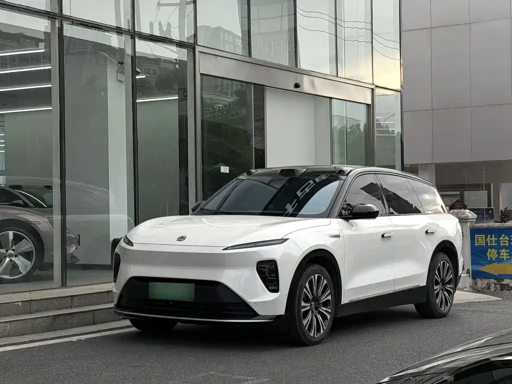 NIO ES8 2024 — фото 1