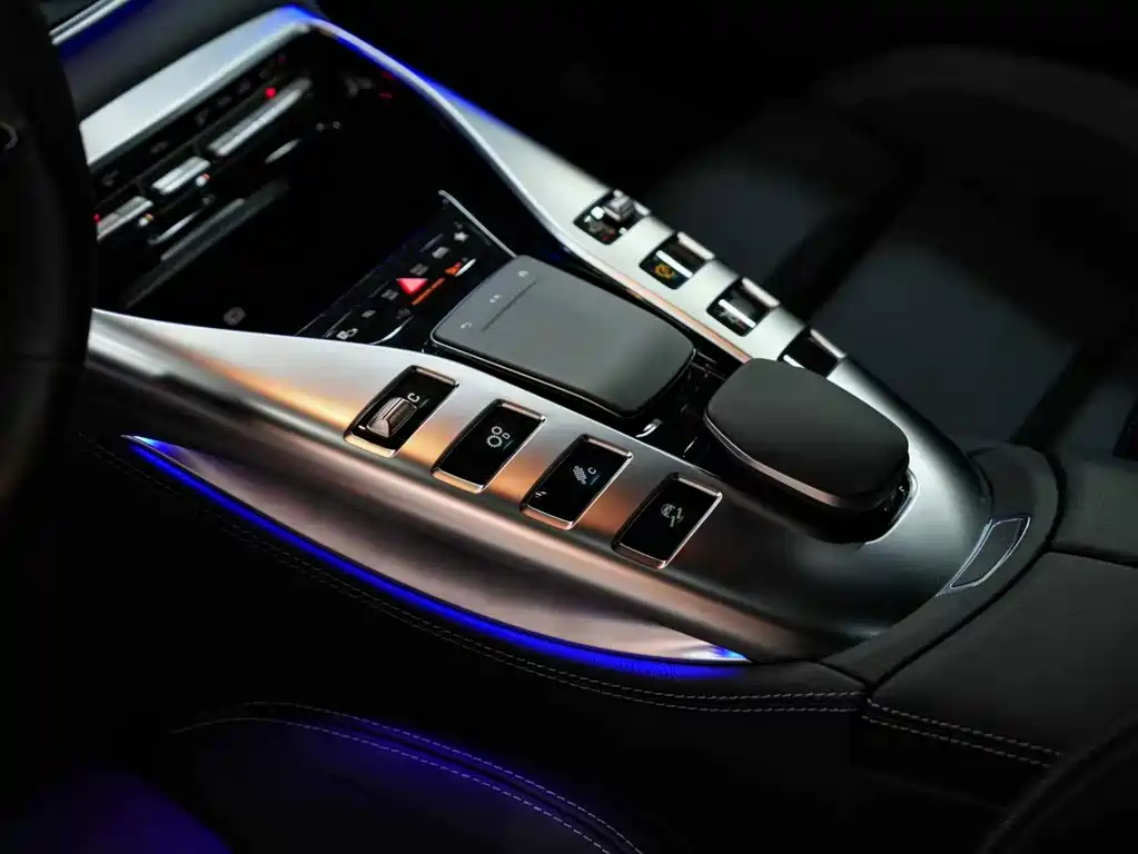 Mercedes-Benz AMG GT 2025 — фото 21
