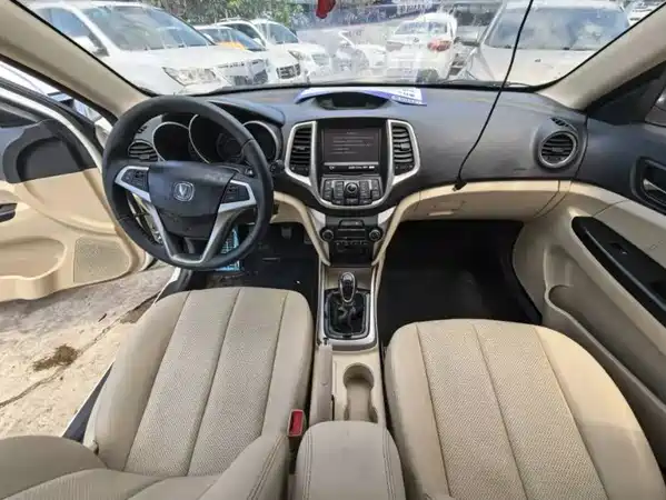 Changan Eado 2015