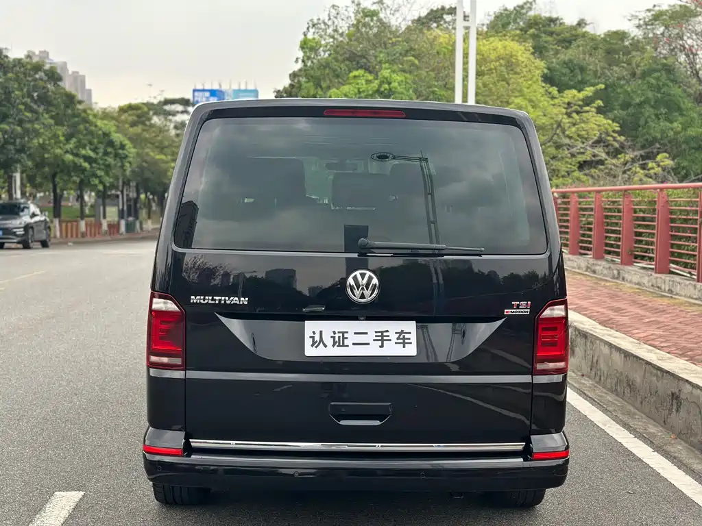 Volkswagen Multivan 2018 — фото 5
