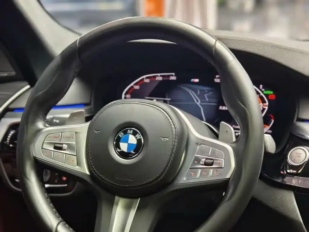BMW 5 Series 2023 — фото 14