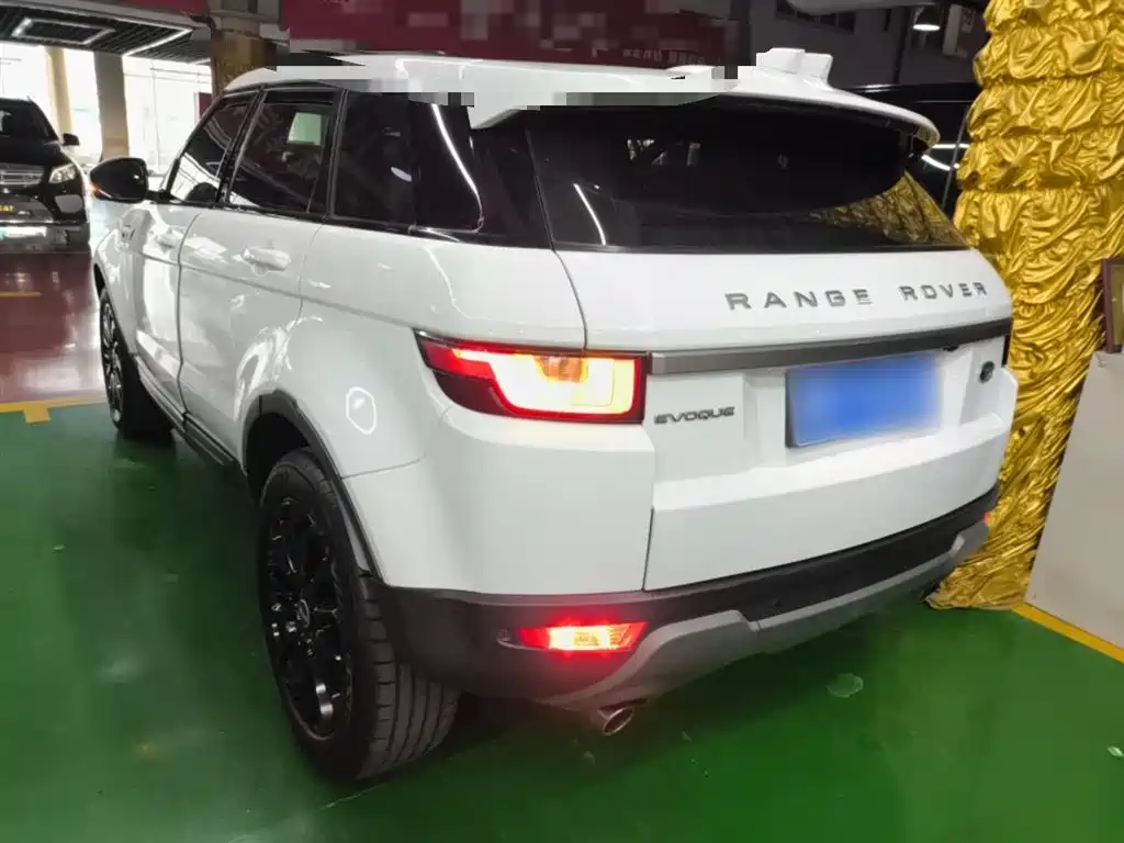 Land Rover Evoque 2017 — фото 23
