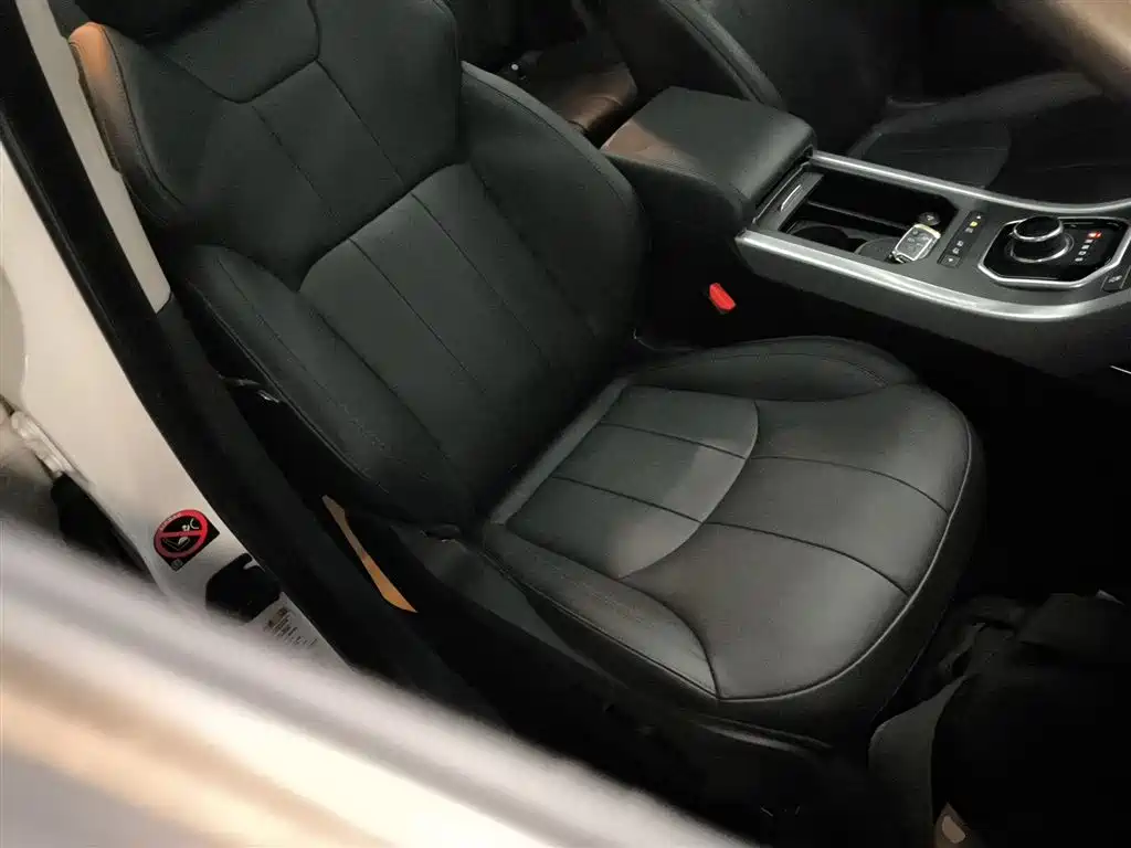 Land Rover Evoque 2017 — фото 20