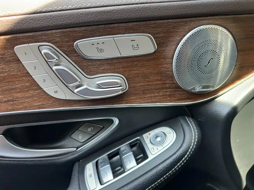 Mercedes-Benz GLC 2021 — фото 13