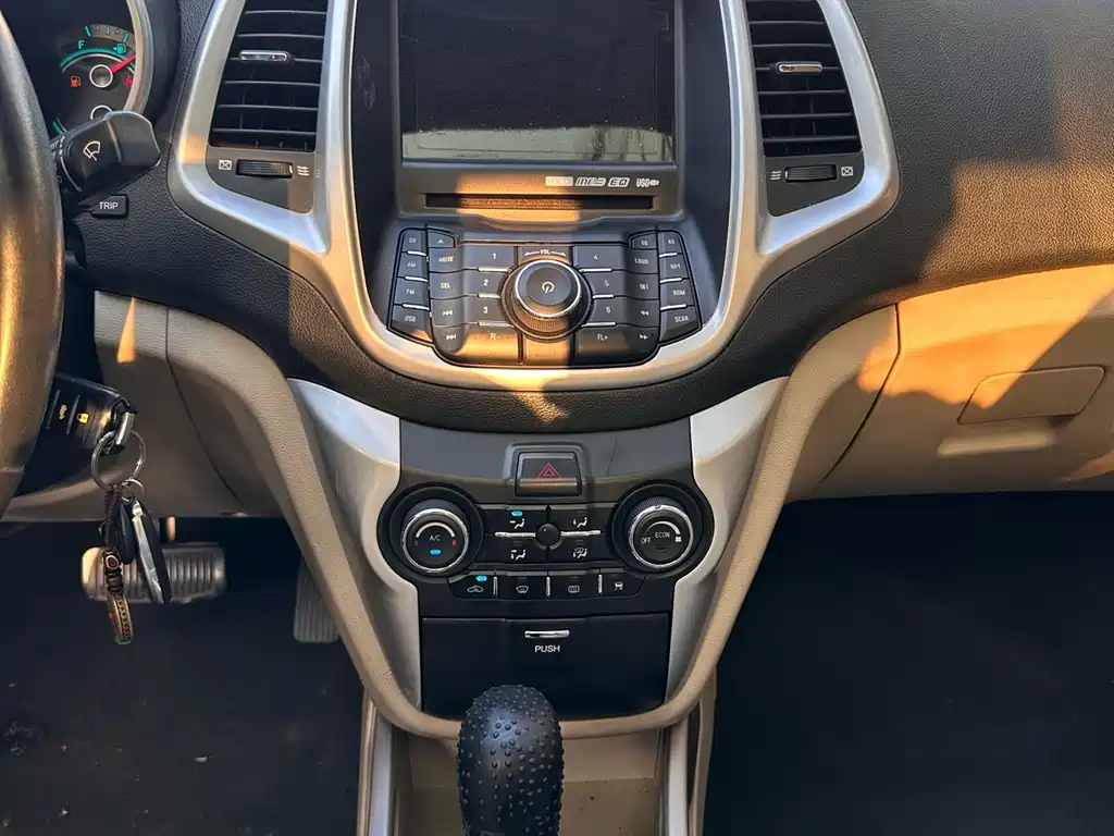Changan Eado 2014 — фото 8