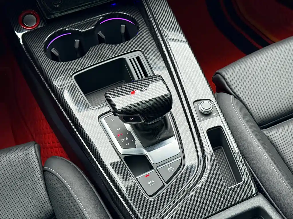 Audi A4L 2021 — фото 17