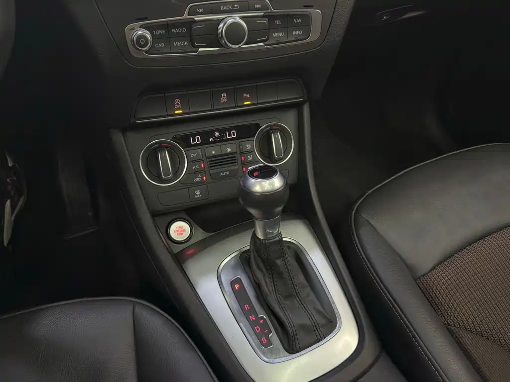 Audi Q3 2018 — фото 17