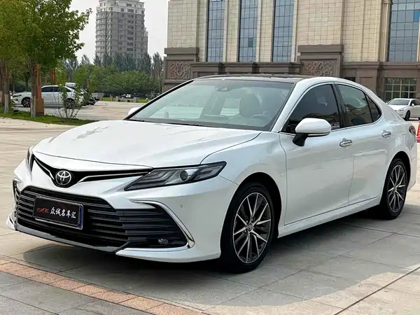 Toyota Camry 2021