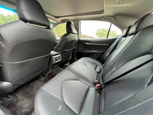 Toyota Camry 2021
