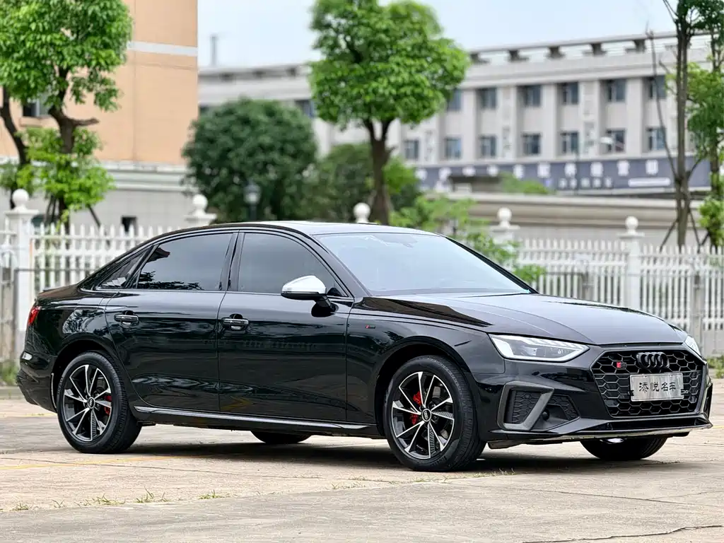Audi A4L 2021