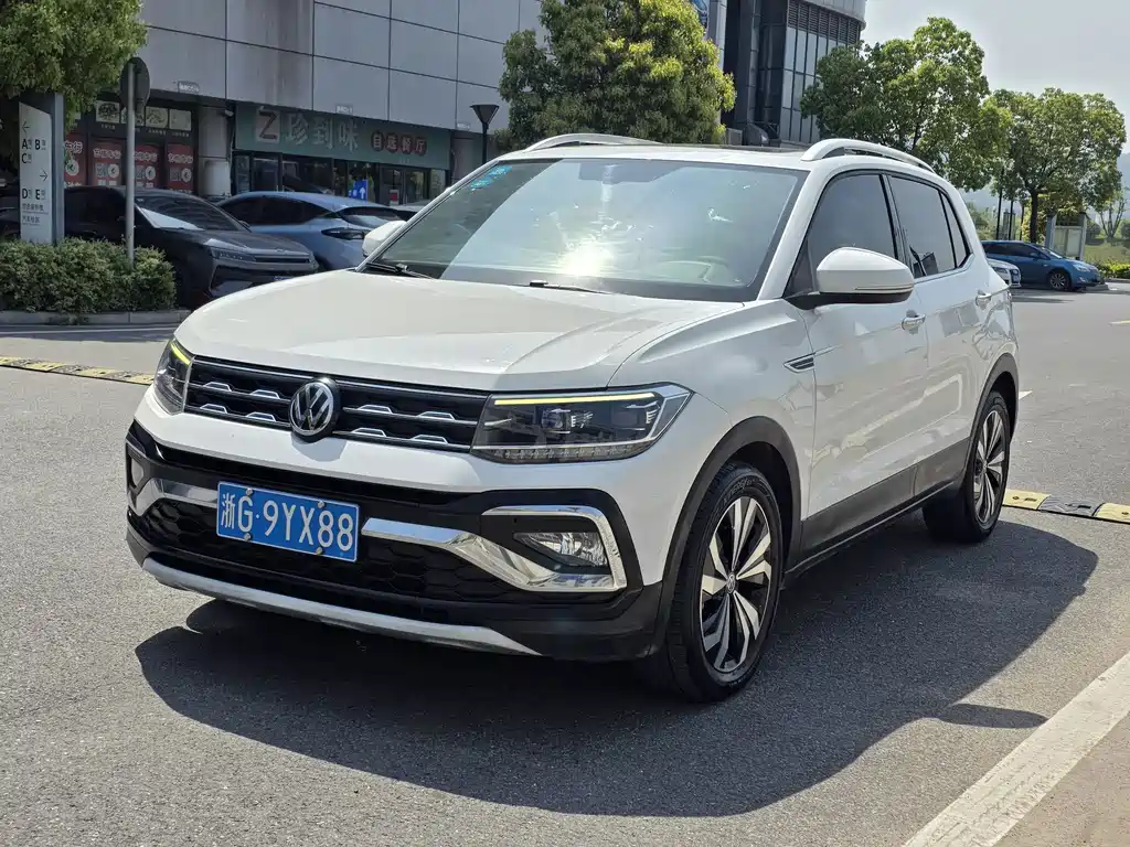 Volkswagen T-Cross 2019 — фото 1