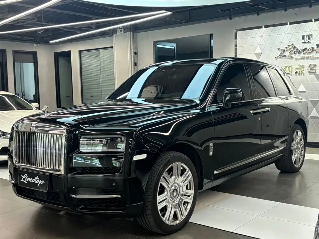 Rolls-Royce Cullinan 2020 — фото 1