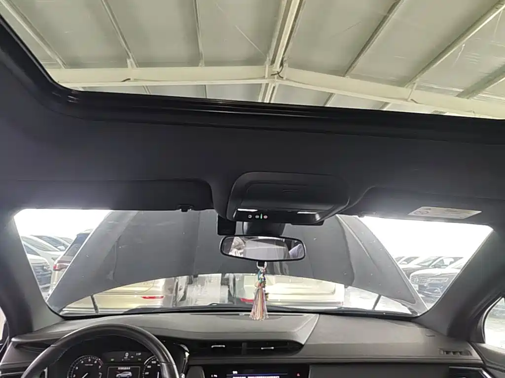 Cadillac XT6 2022 — фото 14