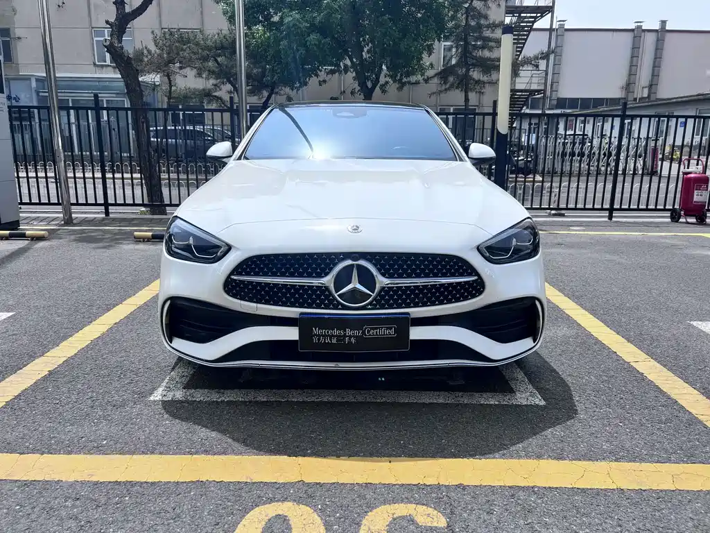 Mercedes-Benz C-Class 2023 — фото 2