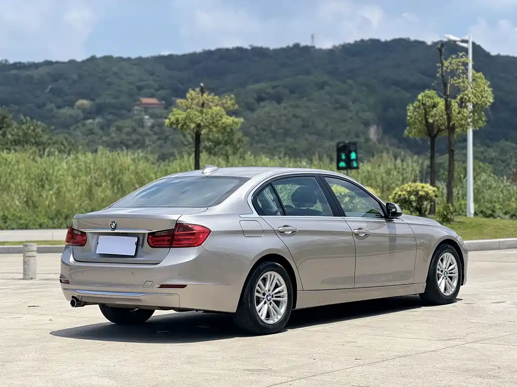 BMW 3 Series 2015