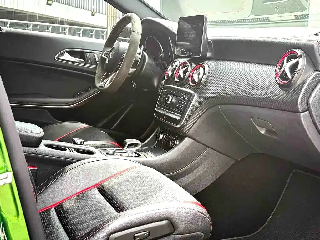 Mercedes-Benz A-Class AMG 2017 — фото 6