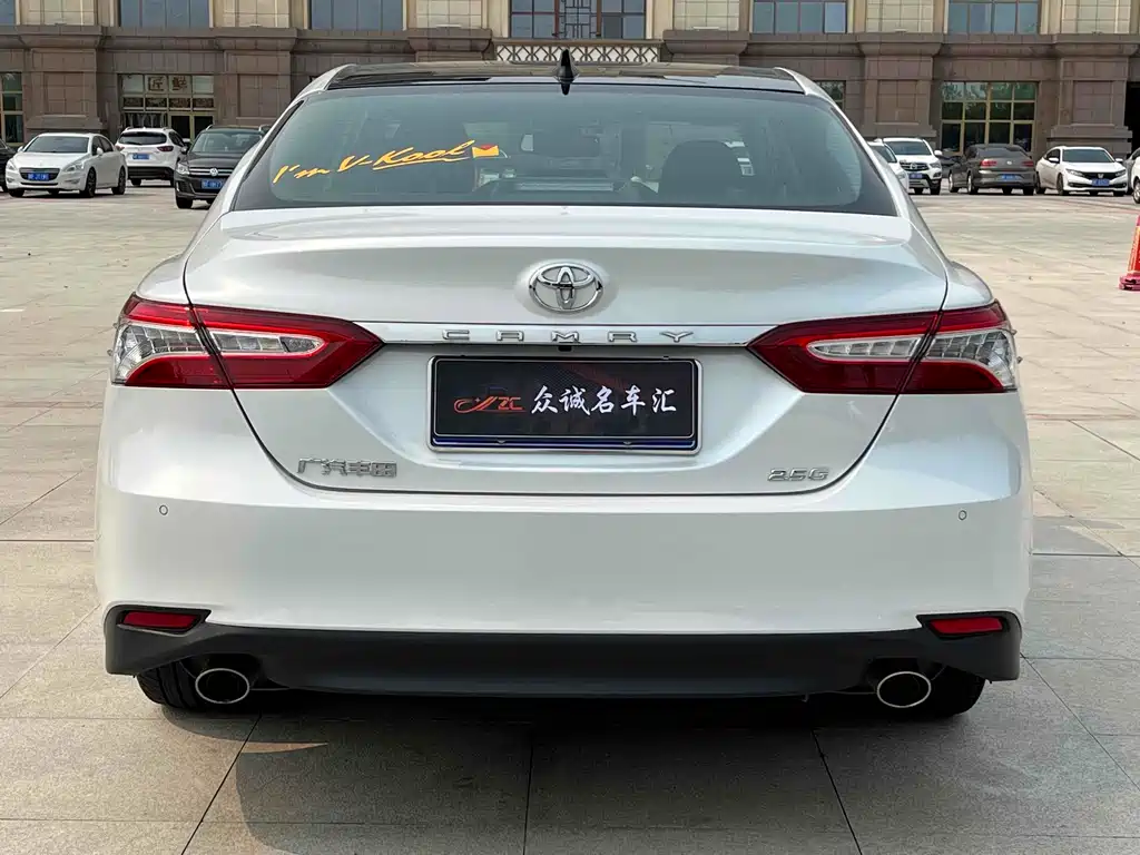 Toyota Camry 2021 — фото 5