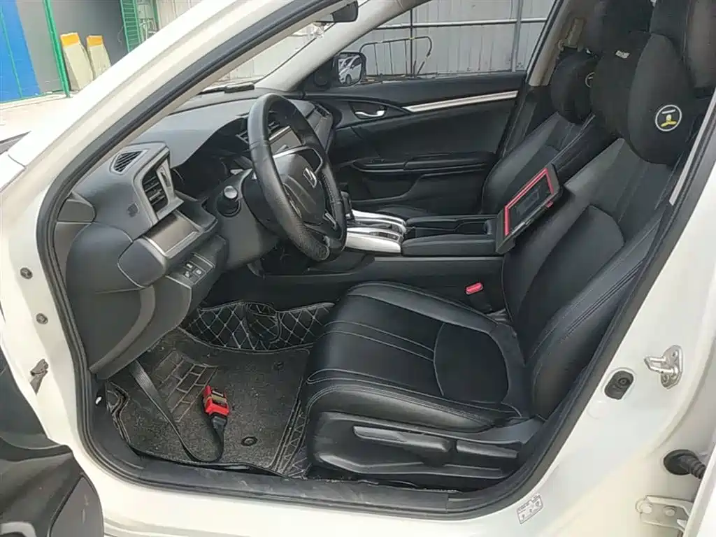Honda Civic 2018 — фото 15