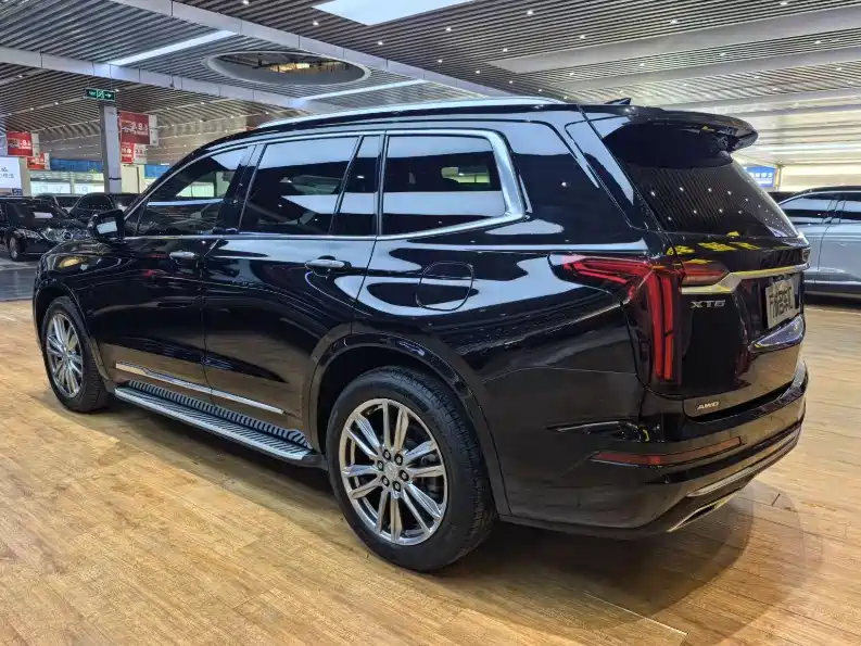 Cadillac XT6 2021 — фото 28