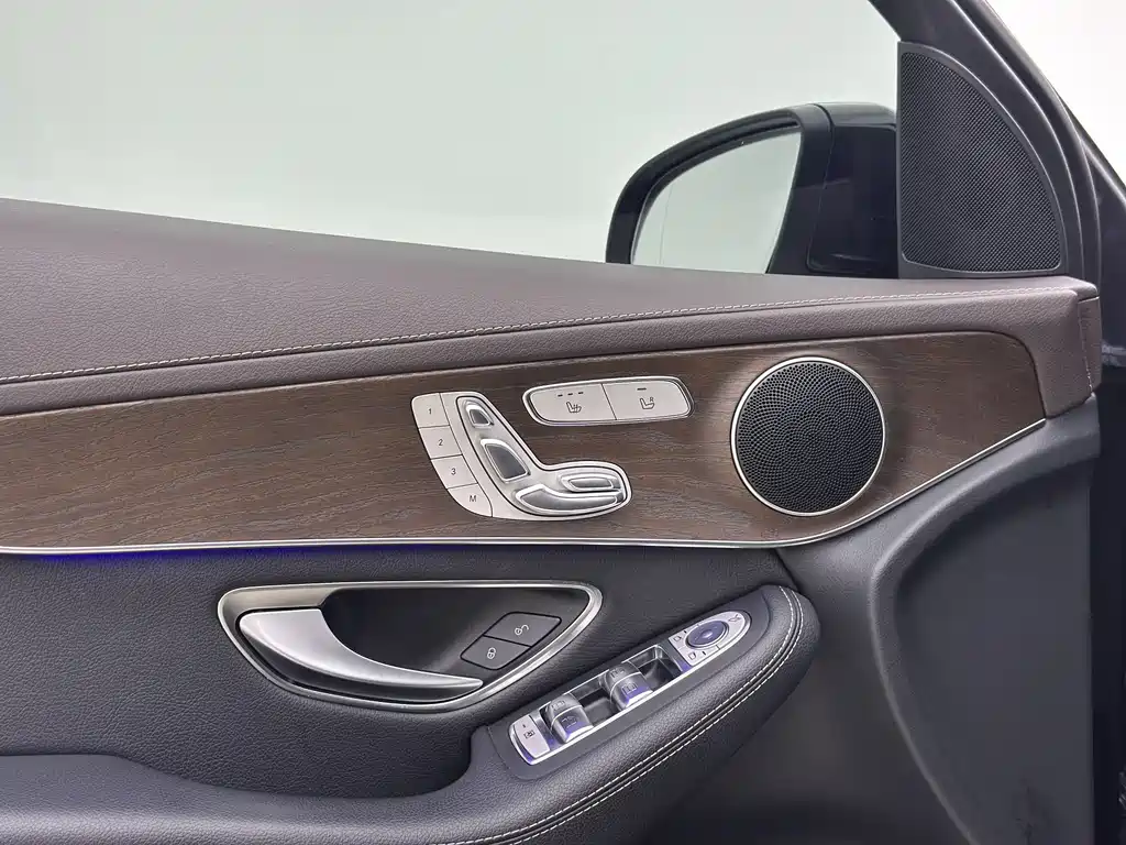 Mercedes-Benz GLC 2022 — фото 13