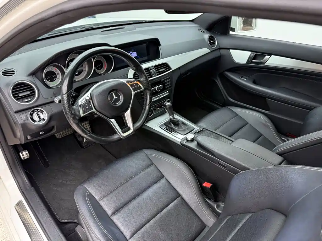Mercedes-Benz C-Class 2015 — фото 10