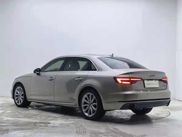Audi A4L 2018