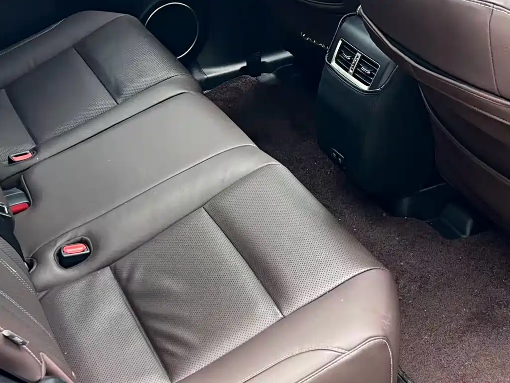 Lexus RX 2022 — фото 13
