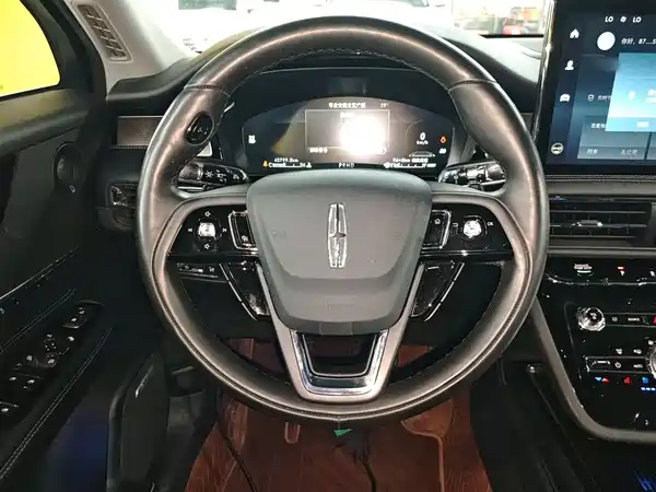Lincoln Corsair 2021