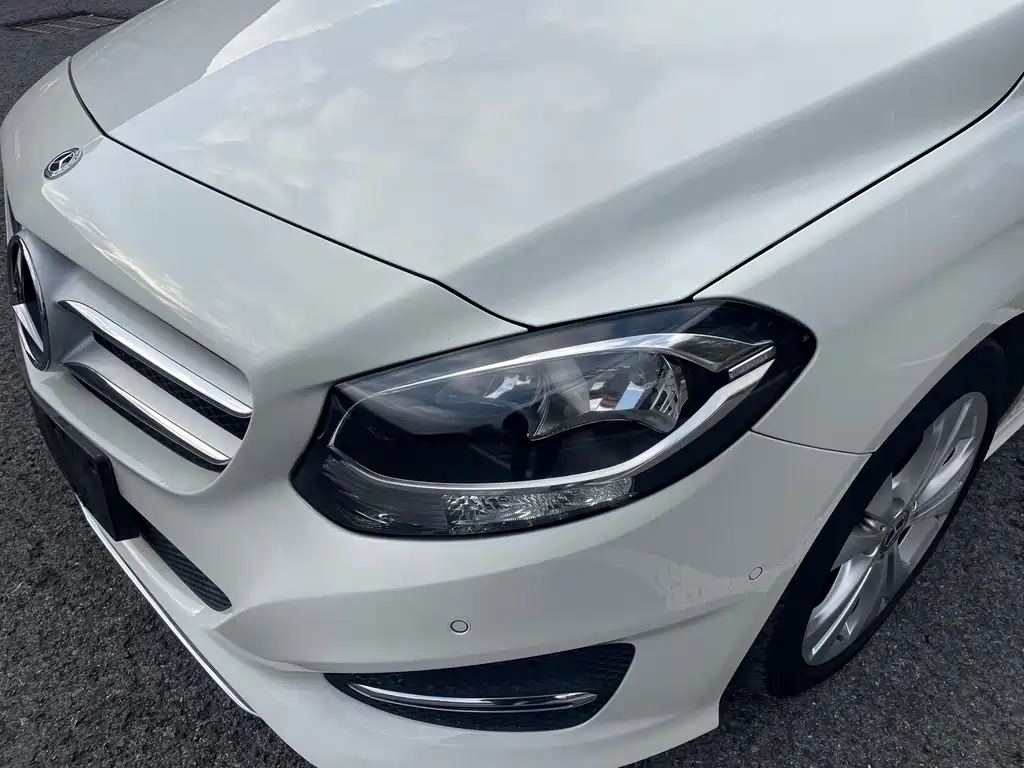 Mercedes-Benz B-Class 2017 — фото 17