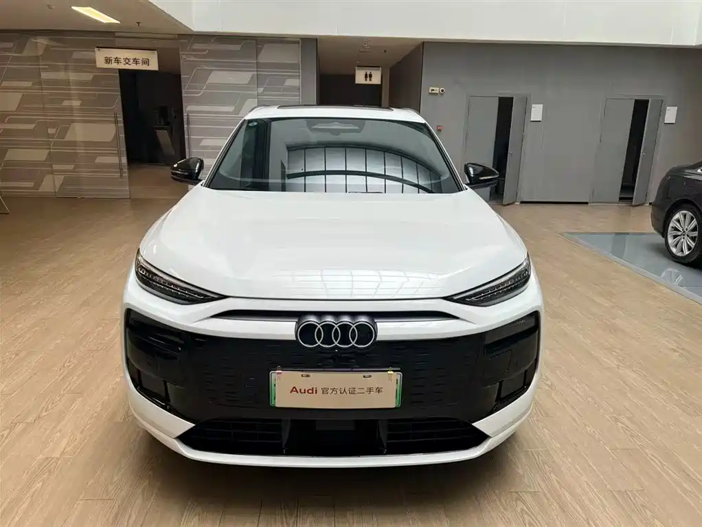 Audi Q6L E-Tron 2025 — фото 5