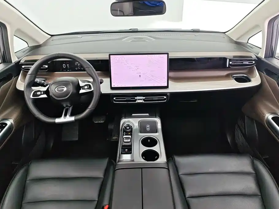 GAC Trumpchi E8 2025 — фото 12